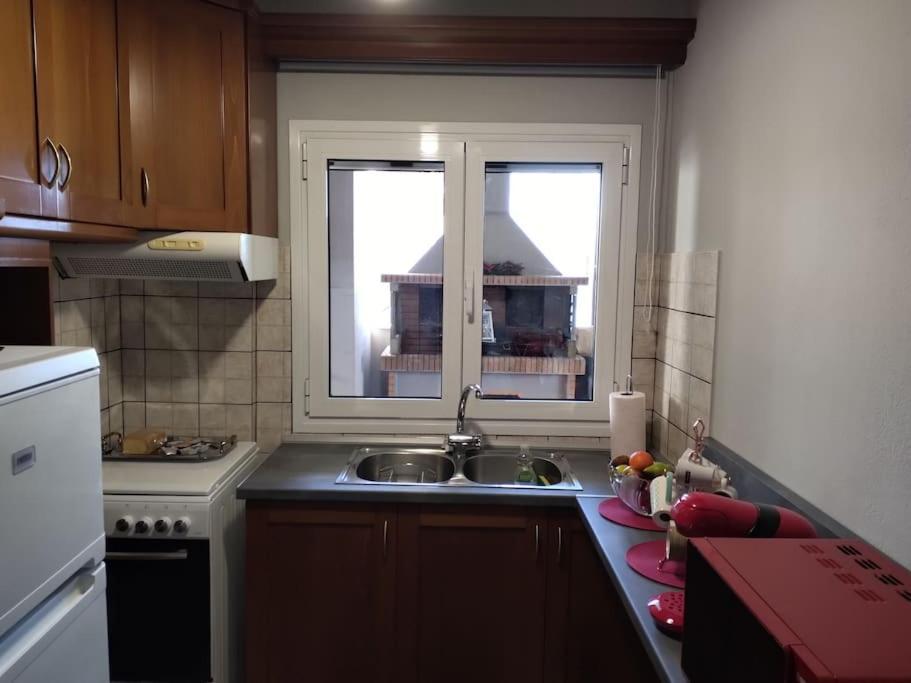 Χαίρε, Ξεΐνε, Παρ' Αμμι Φιλησεαι Appartement Tríkala Buitenkant foto