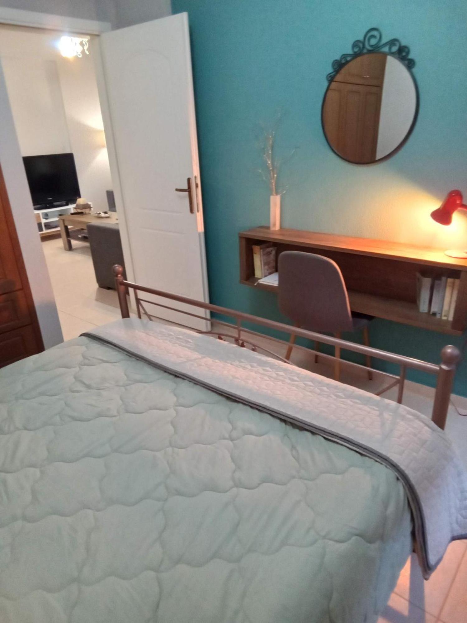 Χαίρε, Ξεΐνε, Παρ' Αμμι Φιλησεαι Appartement Tríkala Buitenkant foto